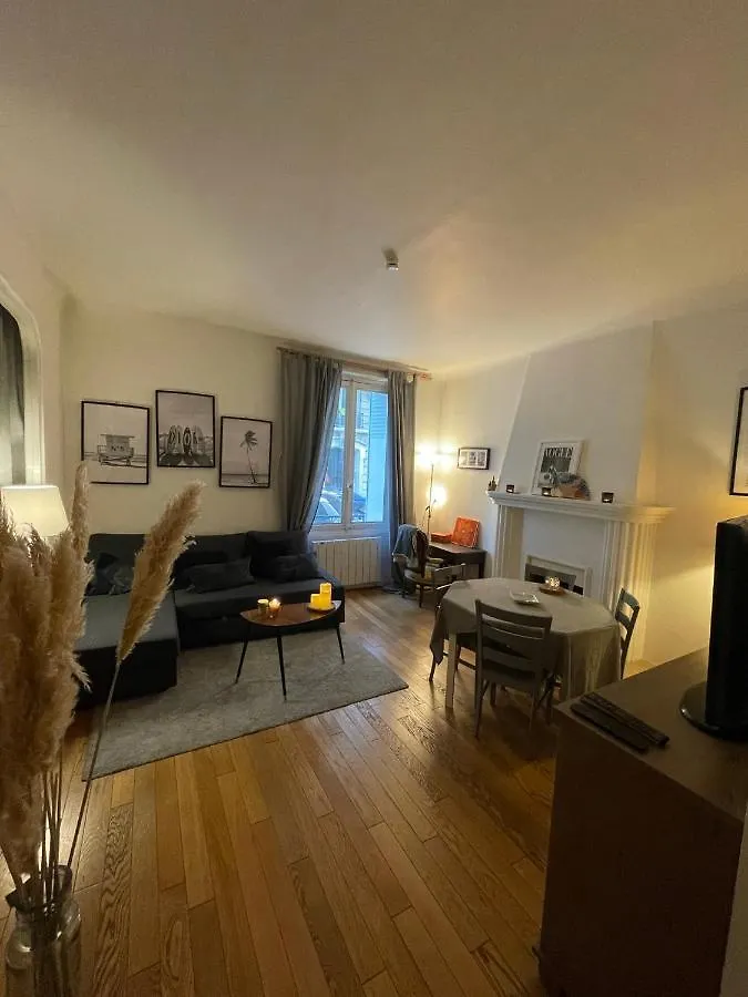 Paris : Superb Appartement De 47M2 França